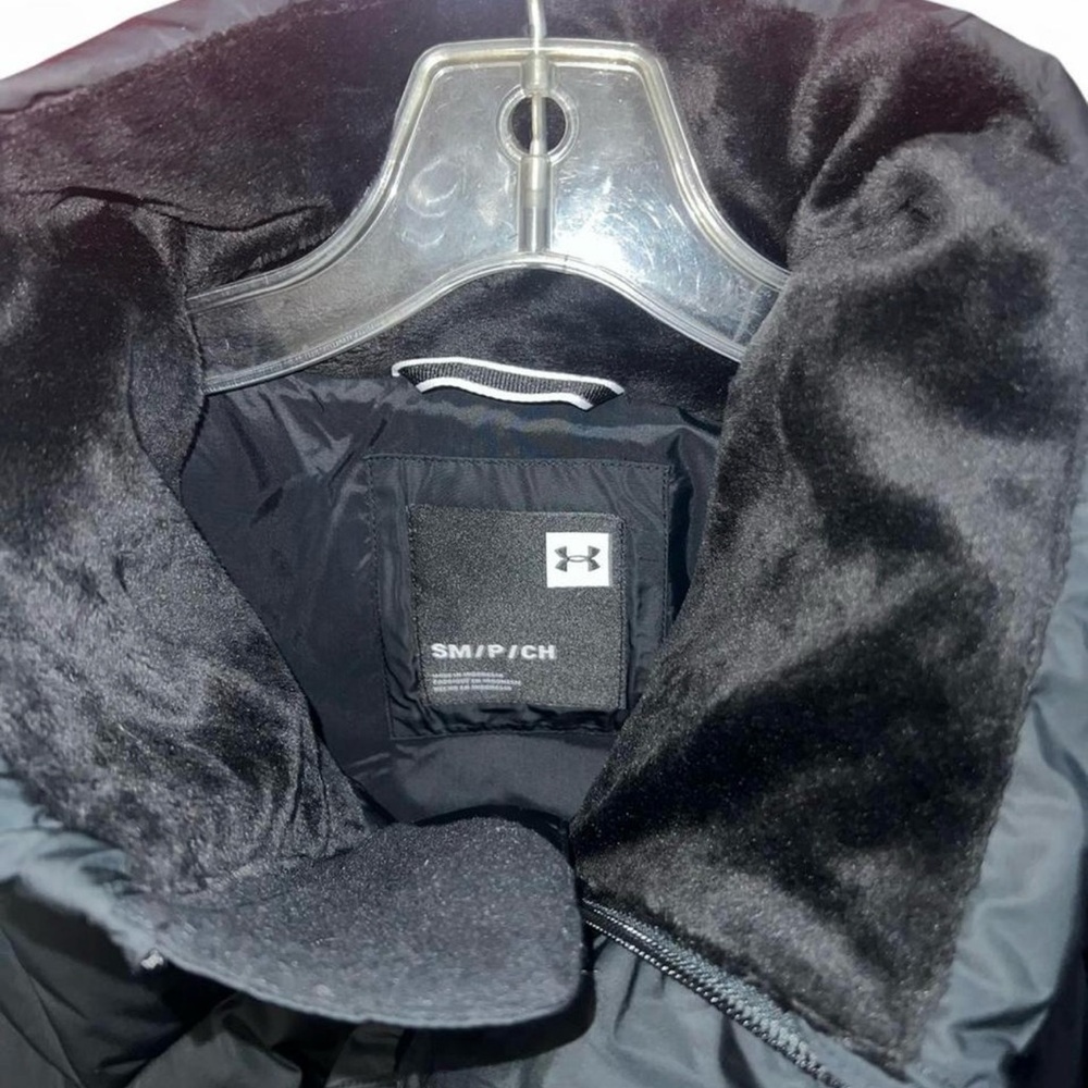 Under Armour Women's Dark Puffer Vest - Picture 5 of 8